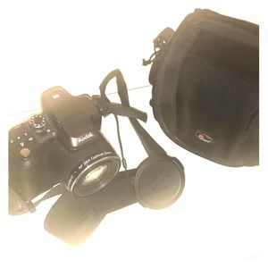 Kodak Camera, Carrying Bag & Sim Card